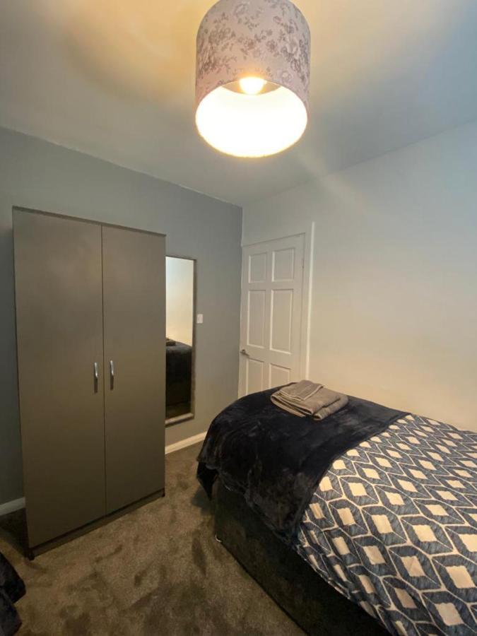 Cosy 3 Bedroom House, Free Parking & Wifi Nottingham Dış mekan fotoğraf