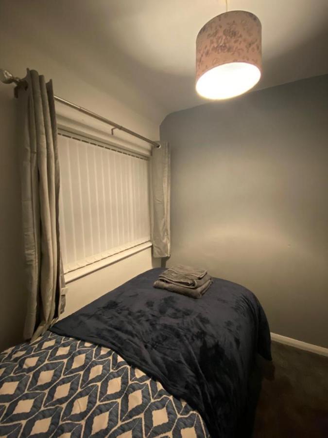 Cosy 3 Bedroom House, Free Parking & Wifi Nottingham Dış mekan fotoğraf