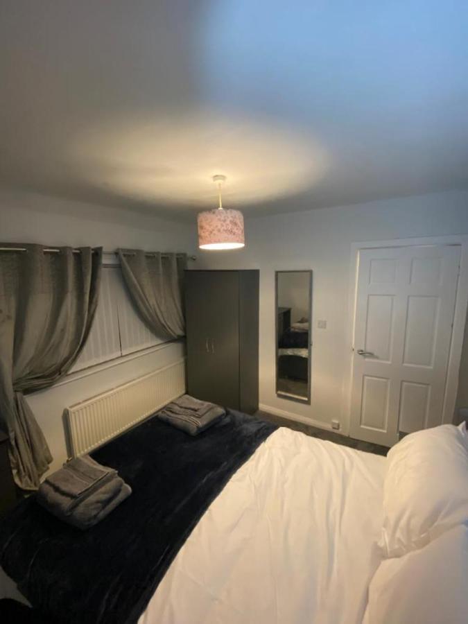 Cosy 3 Bedroom House, Free Parking & Wifi Nottingham Dış mekan fotoğraf