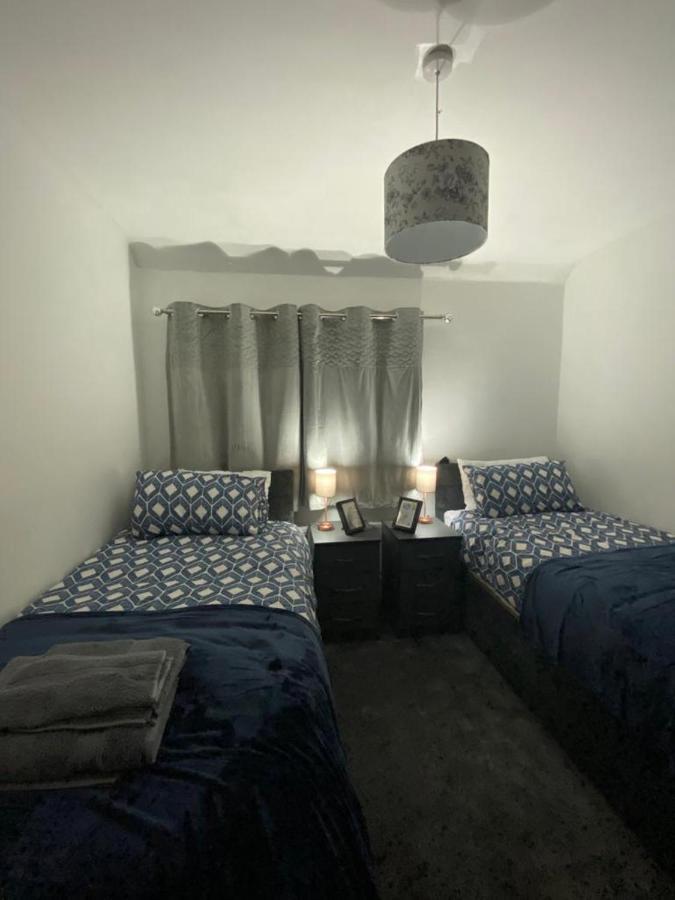 Cosy 3 Bedroom House, Free Parking & Wifi Nottingham Dış mekan fotoğraf