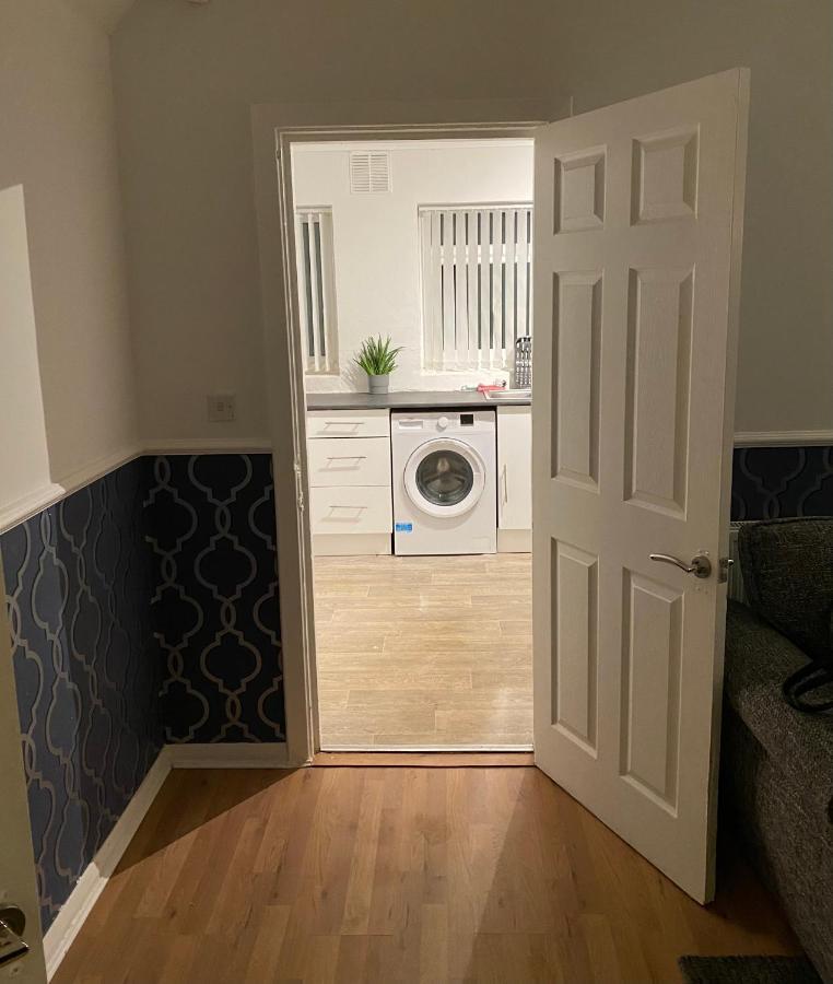 Cosy 3 Bedroom House, Free Parking & Wifi Nottingham Dış mekan fotoğraf